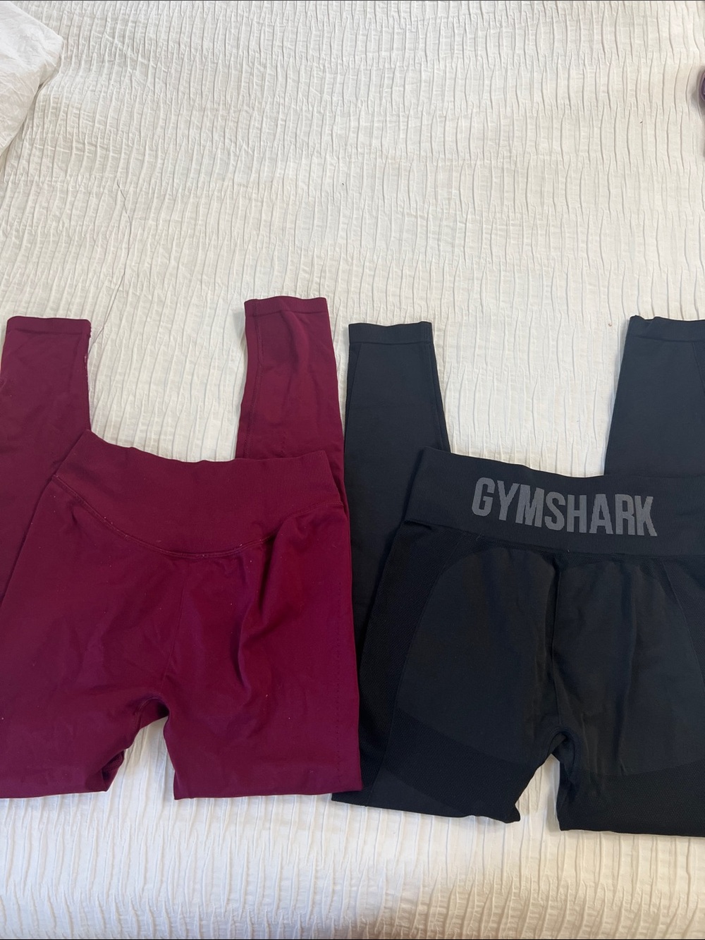 Gymshark woman High-Waist Leggings in Burgundy and Black - Picture 2 of 2